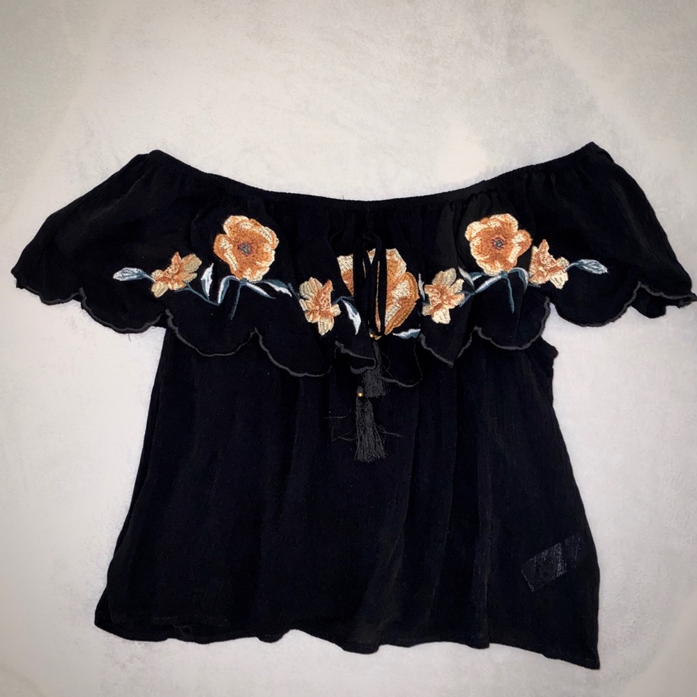 Off the Shoulder Crop Top